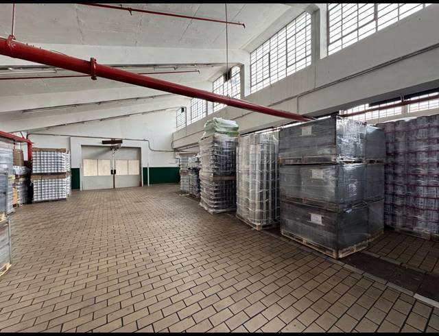 3,650M² WAREHOUSE FOR SALE IN LONGDALE